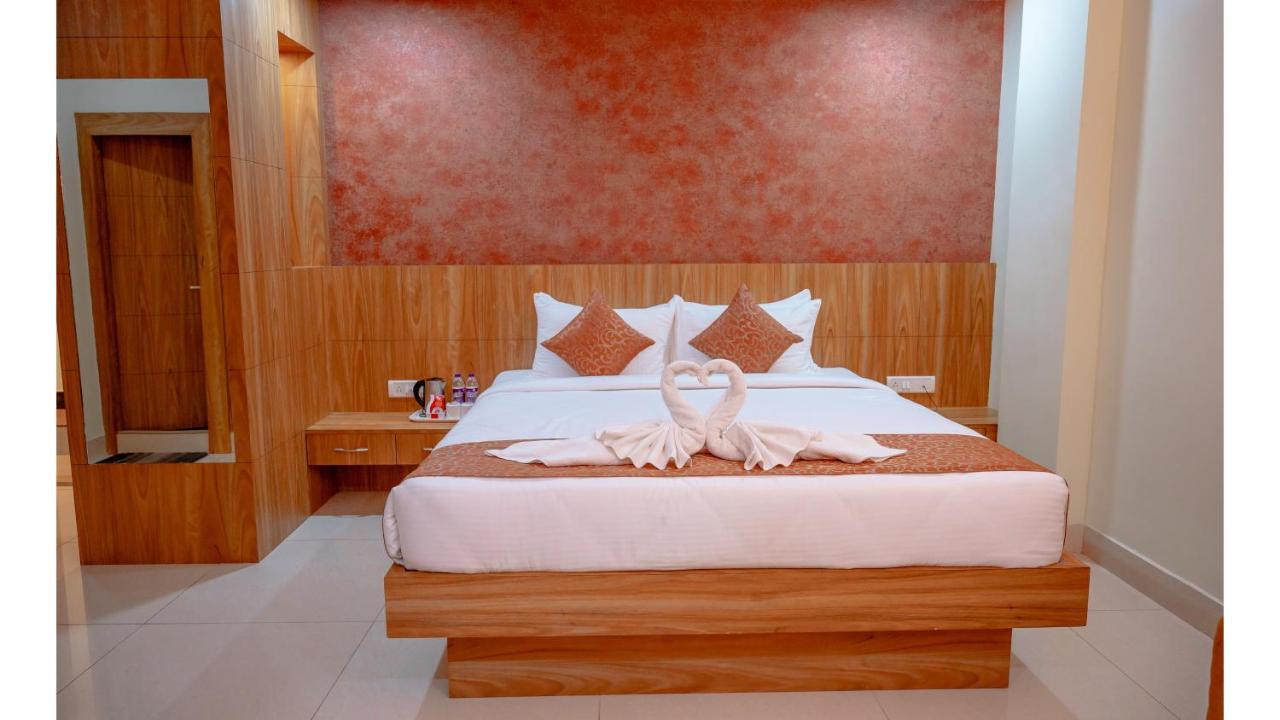 Hotel Dc Star Tarapith Exteriör bild