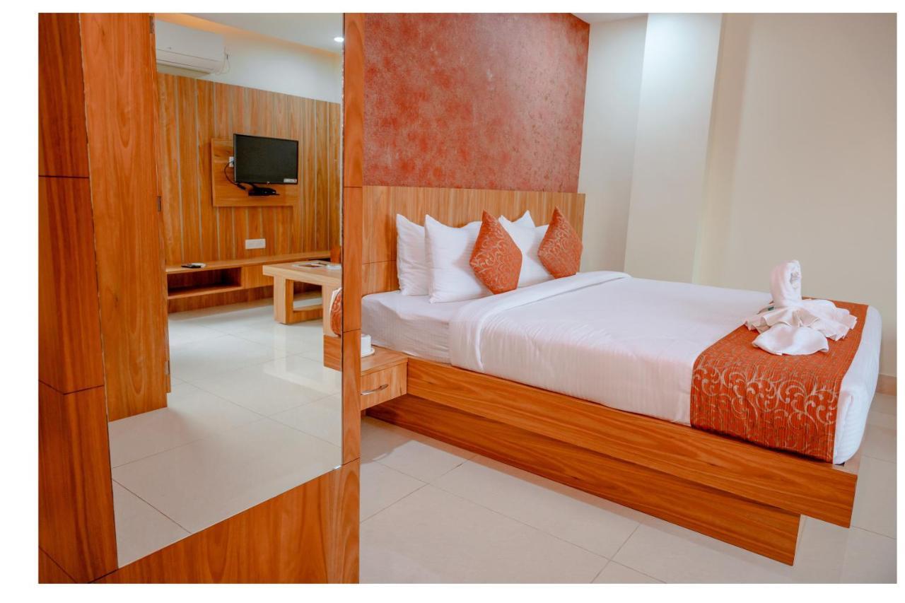 Hotel Dc Star Tarapith Exteriör bild