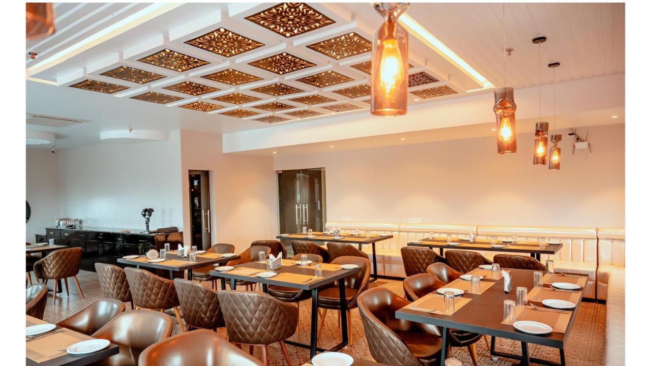 Hotel Dc Star Tarapith Exteriör bild