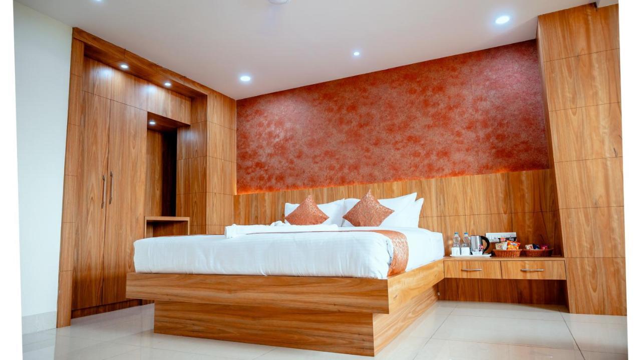 Hotel Dc Star Tarapith Exteriör bild