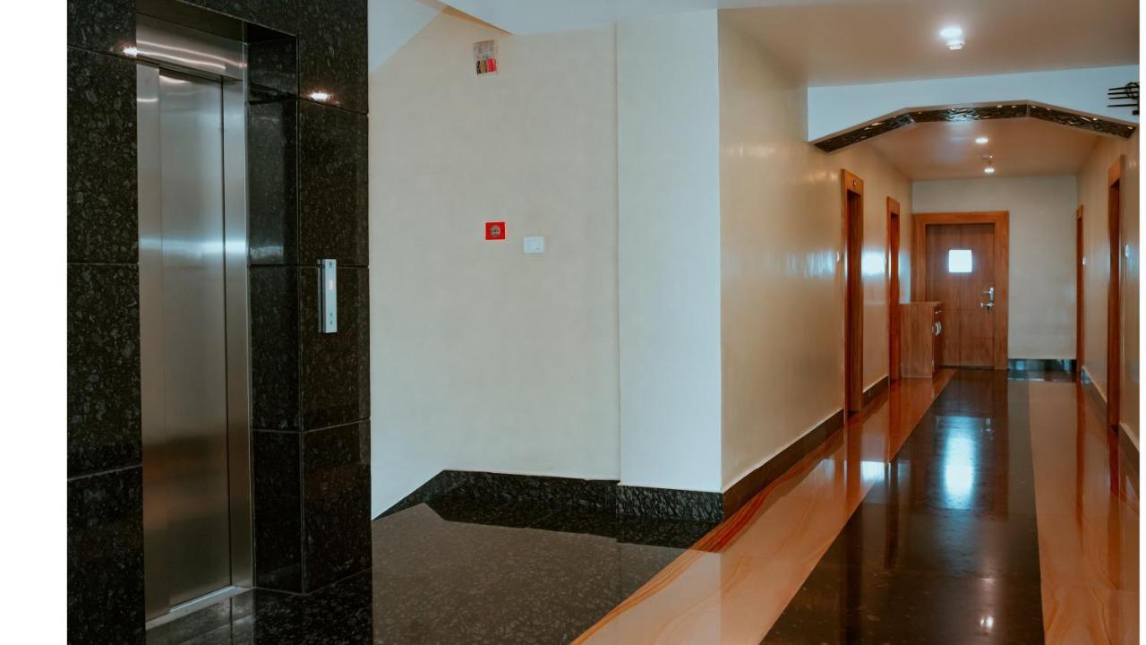 Hotel Dc Star Tarapith Exteriör bild