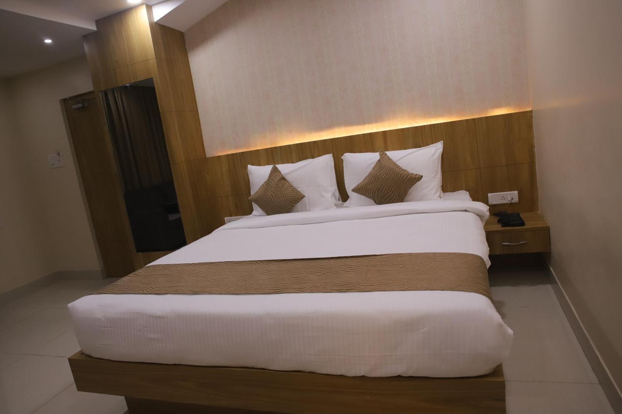 Hotel Dc Star Tarapith Exteriör bild
